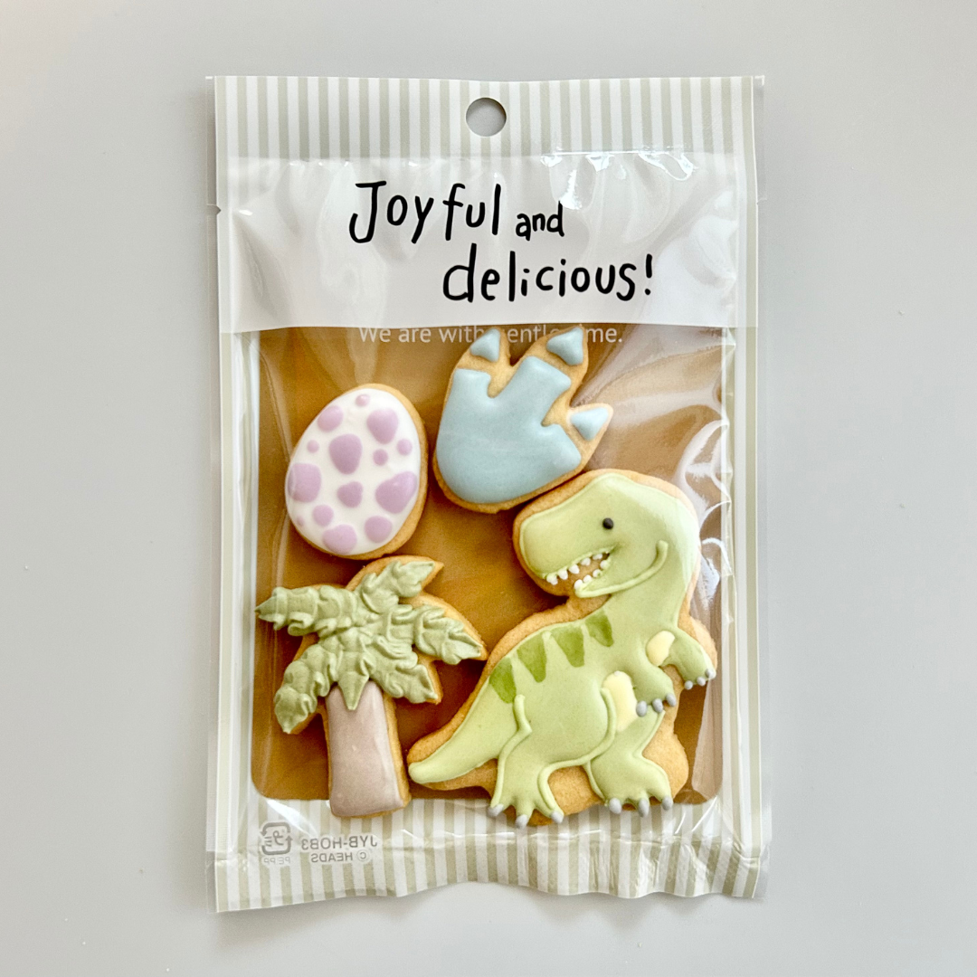 にじいろクッキーが販売する恐竜アイシングクッキー