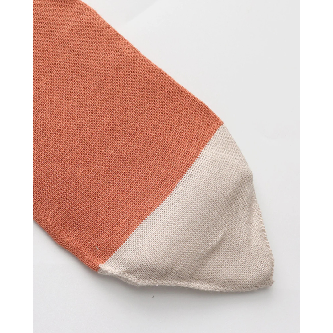 MAYNAMI株式会社が販売するフォックスニットブランケット