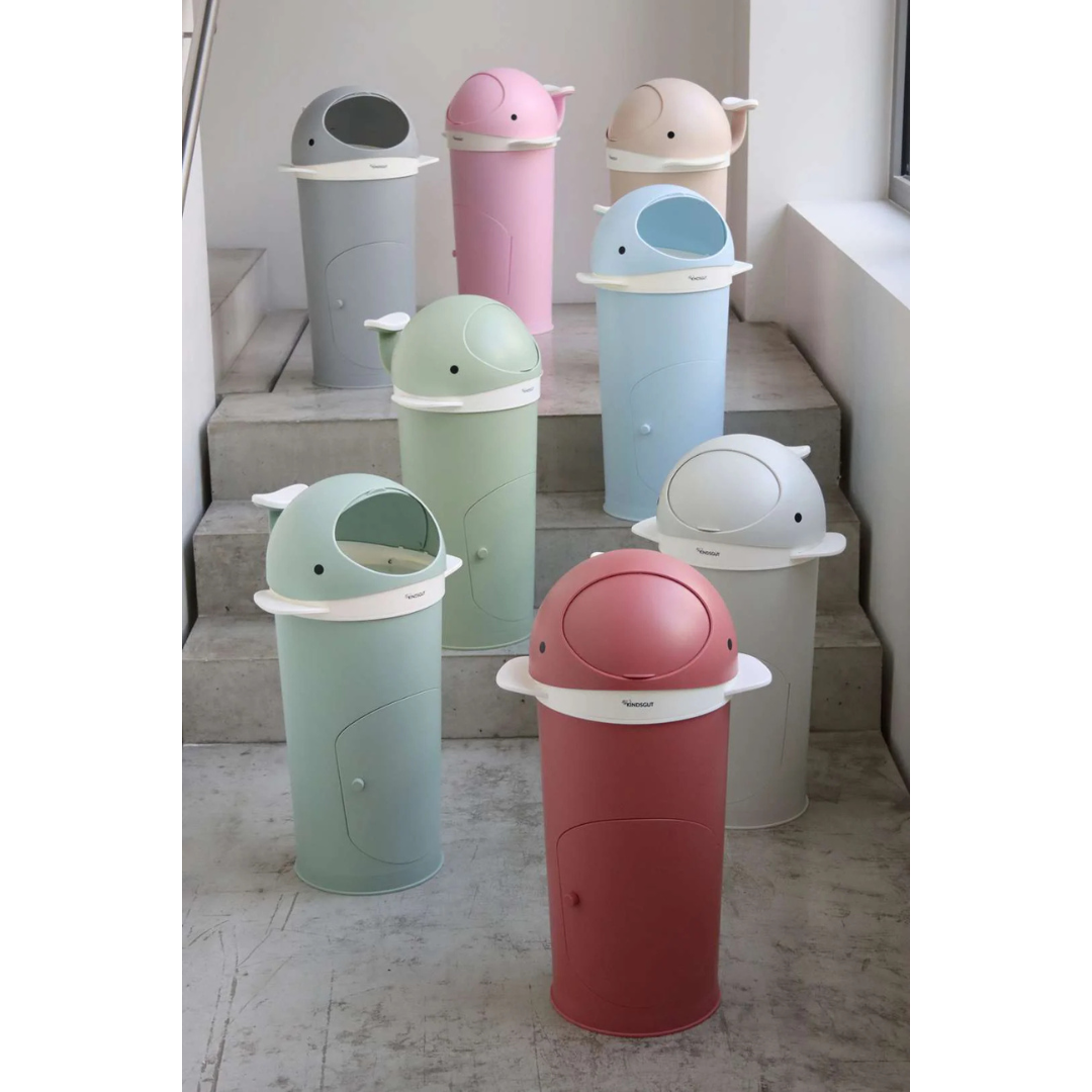 Tri driven株式会社が販売するくじらのおむつポット(ライトブルー)