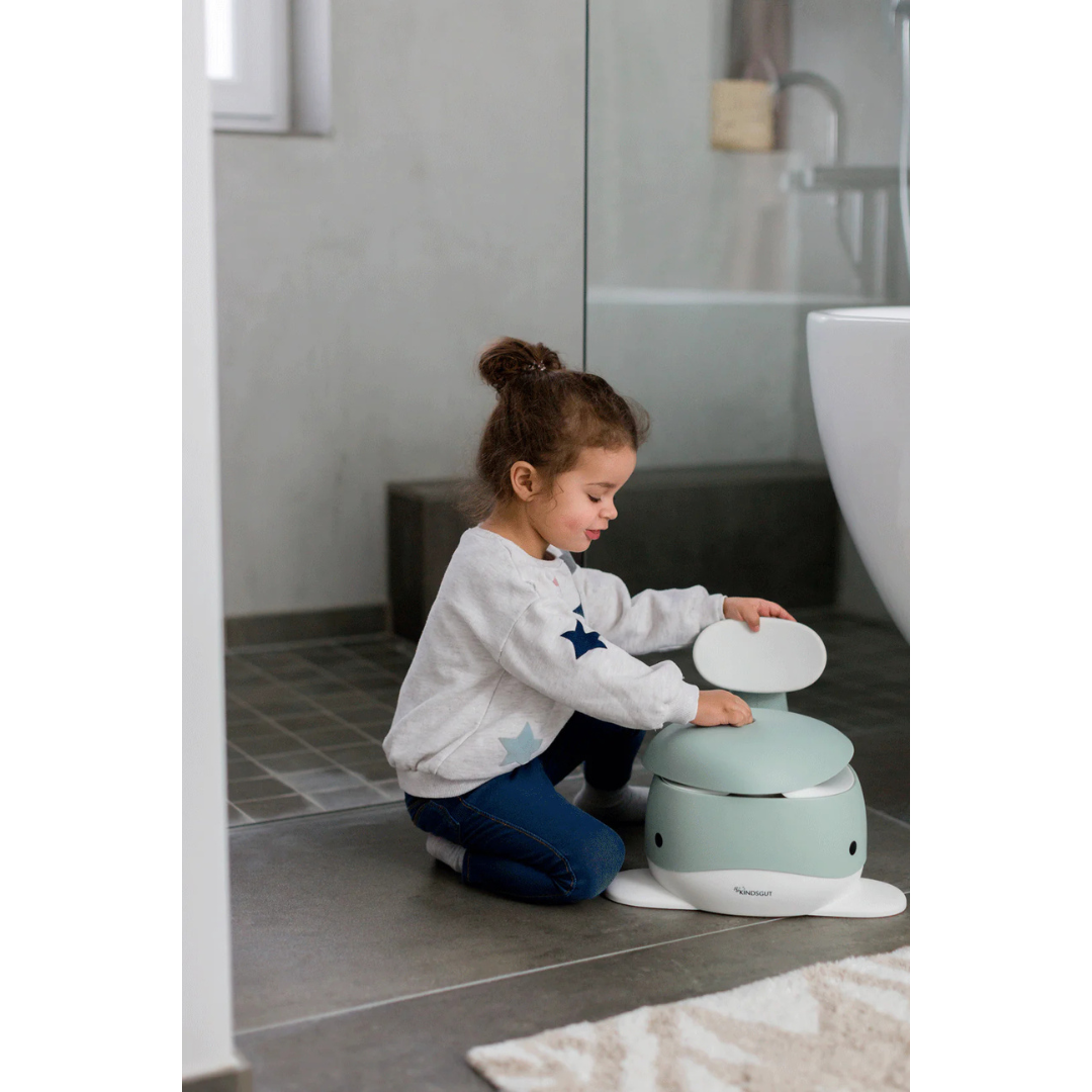 Tri driven株式会社が販売するくじらのおまる(アクアマリン)