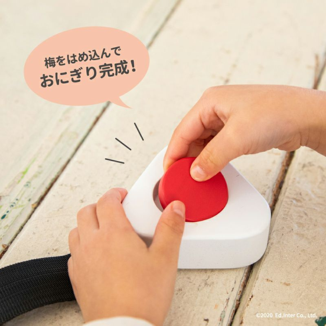 株式会社エドインターが販売する木のおままごと「ふっくらおにぎり」