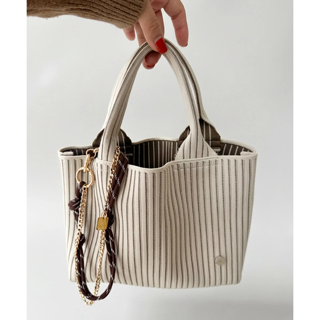 株式会社ティラミスが販売するtricote plus petit taupe