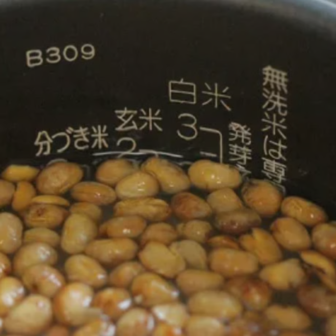 有限会社能登製塩が販売する炊き込みごはん豆ごはん
