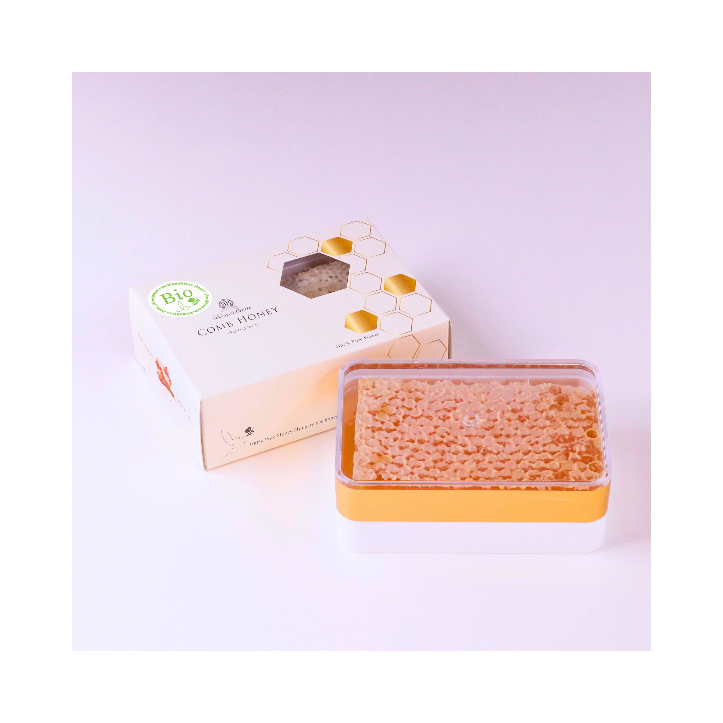 株式会社エイ・ダヴリュー・エイが販売する「巣はちみつ オーガニック アカシアコムハニー 化粧箱入り 200g」