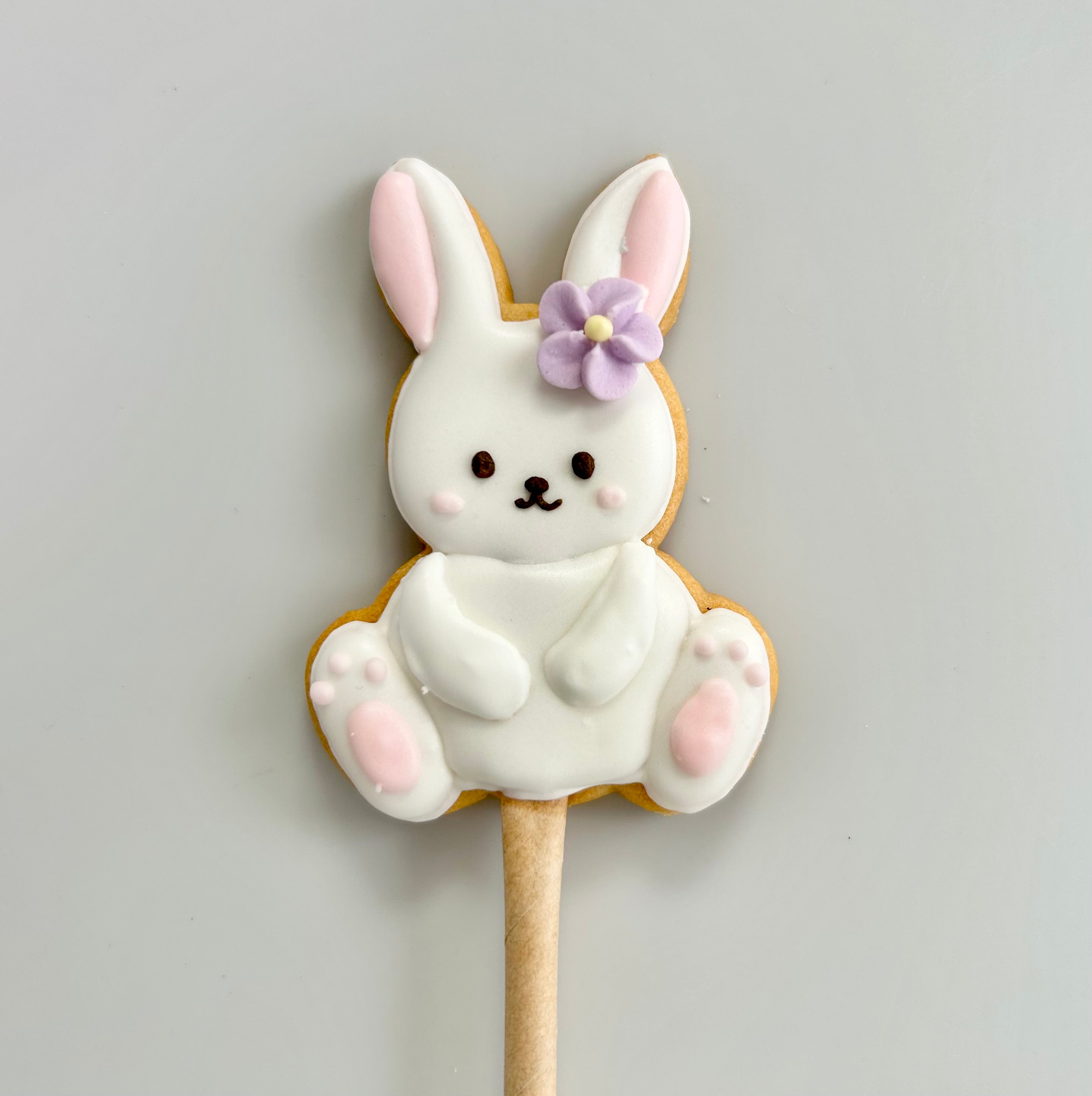 にじいろクッキーが販売するクッキーポップス ウサギ