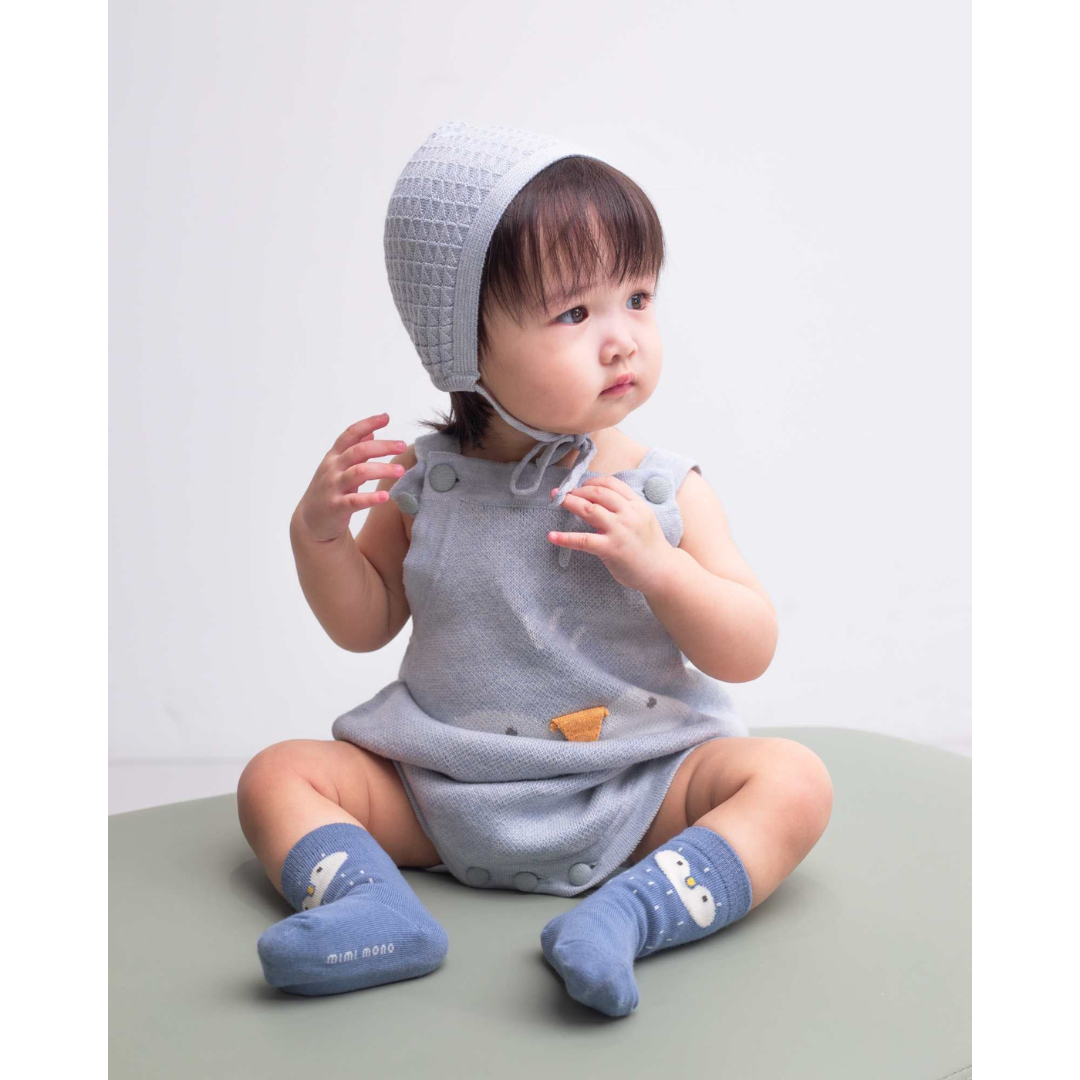 MAYNAMI株式会社が販売するペンギンニットロンパー