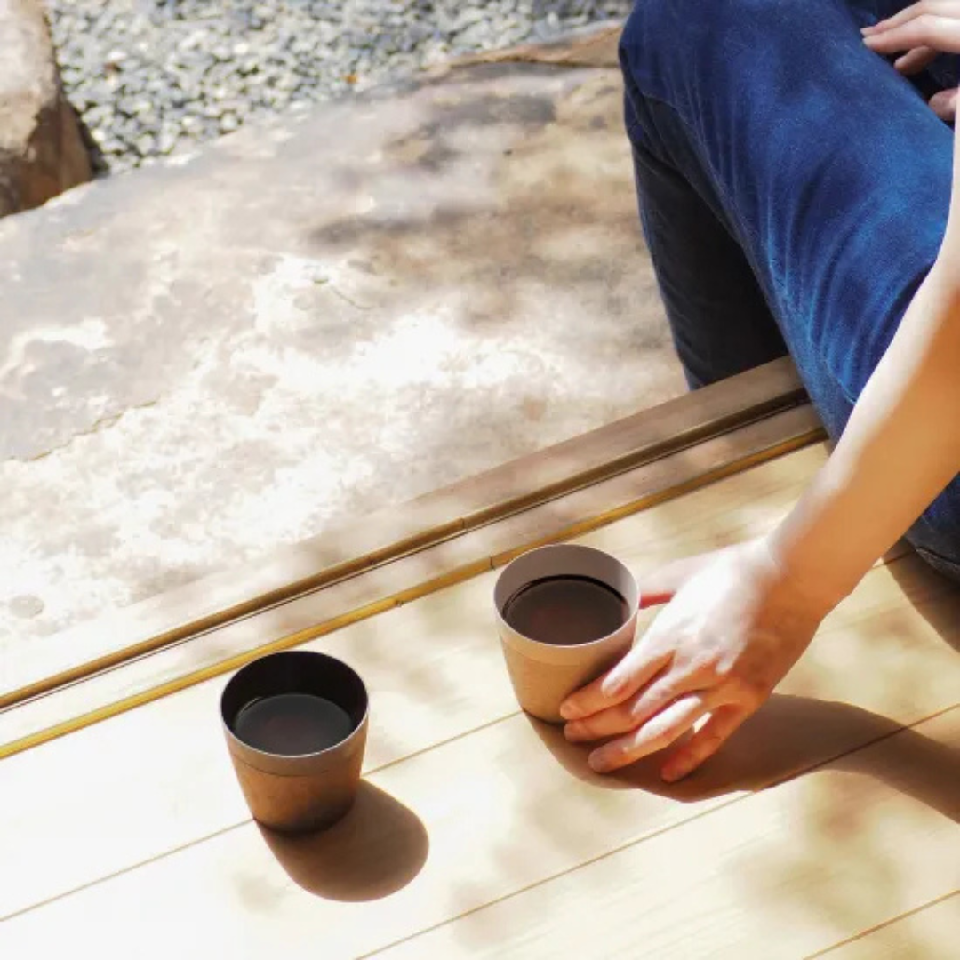 合同会社COCOOが販売する紙漆カップKOMLA pastels 全3種