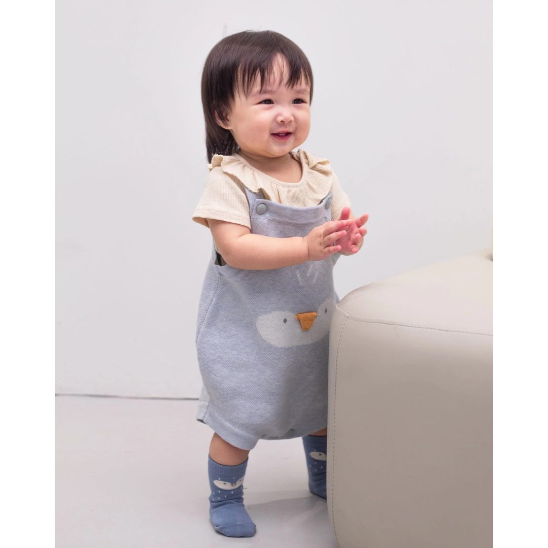 MAYNAMI株式会社が販売するペンギンニットロンパー