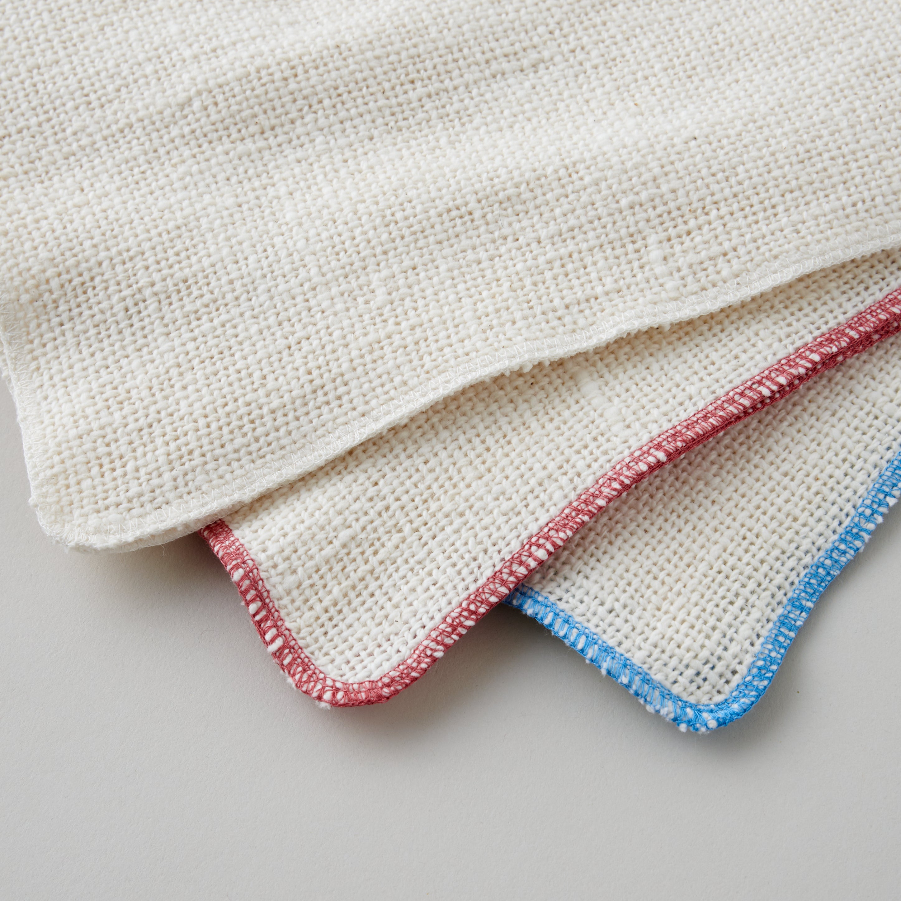 益久染織研究所が販売するガラ紡のマルチクロス(生成)