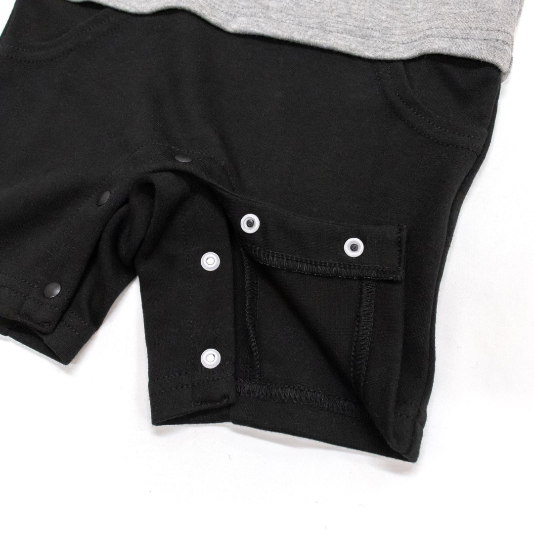 株式会社Rokが販売するフォーマルVネックロンパース（ブラック・グレー）全4種　