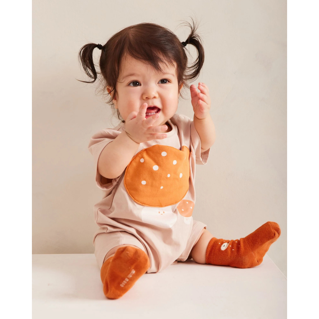 MAYNAMI株式会社が販売するmimimonoマシュルームベビーロンパース