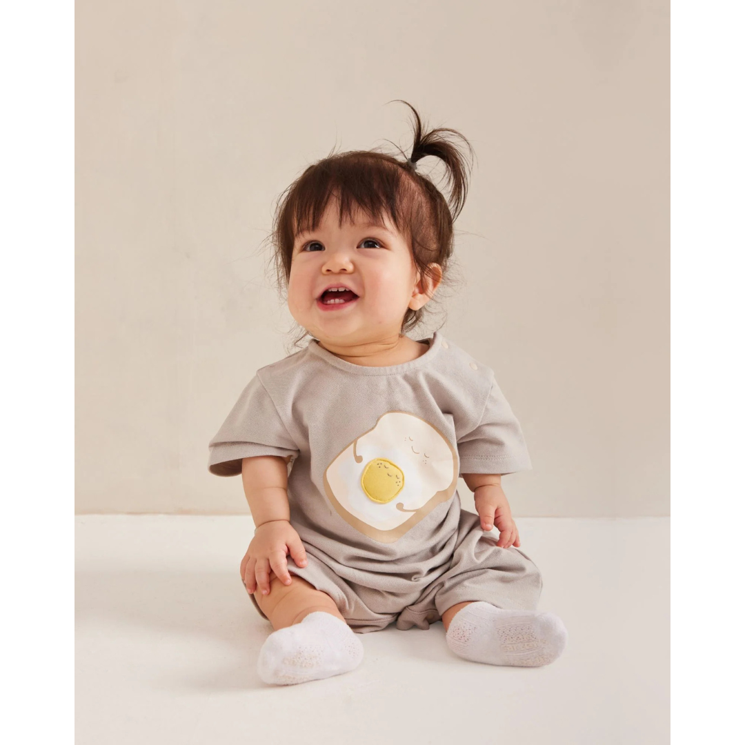 MAYNAMI株式会社が販売するmimimono トーストベビーロンパース 