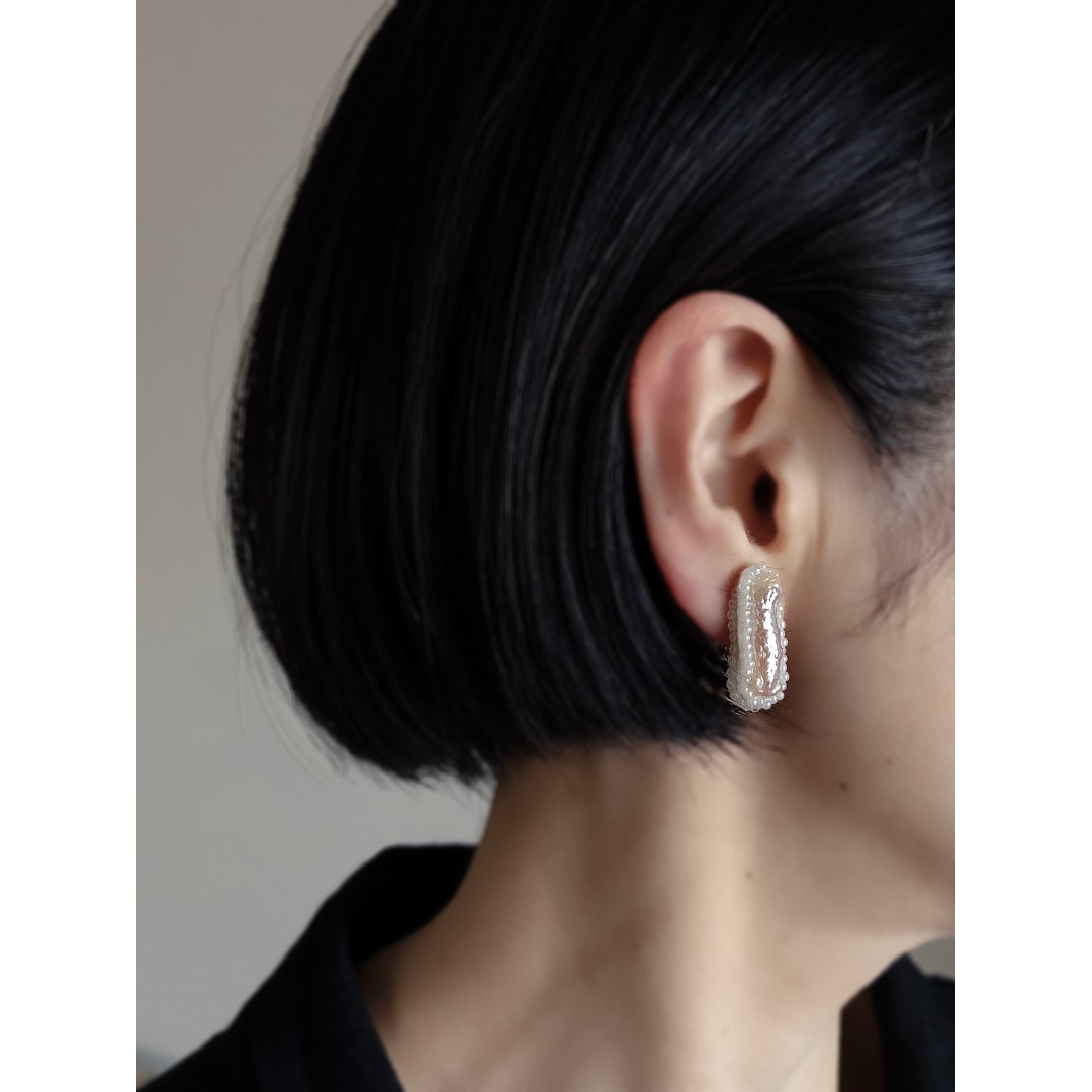 petite anneが販売するクラシックピアス(レクタングル)〜淡水パール・ピンクオレンジ