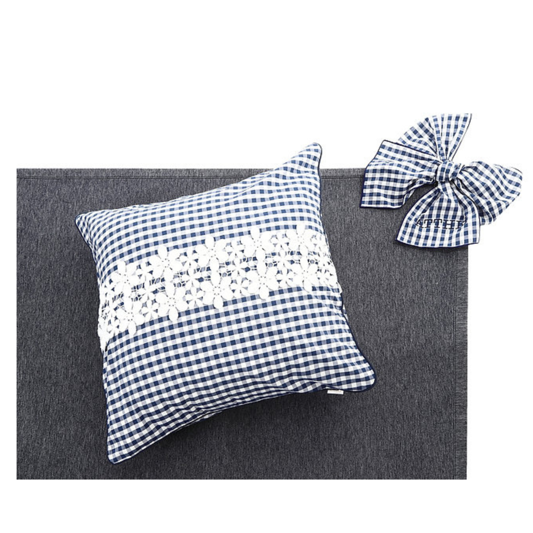 株式会社OUTBLOOMが販売するCushion cover gingham check  全2種