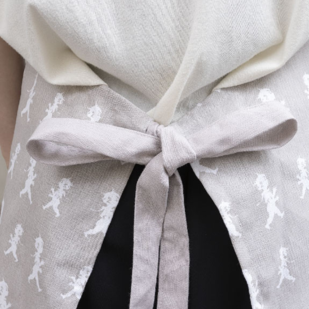 クリケットジャパン株式会社が販売するSOLSTICKAN キッチンエプロン（大人用）