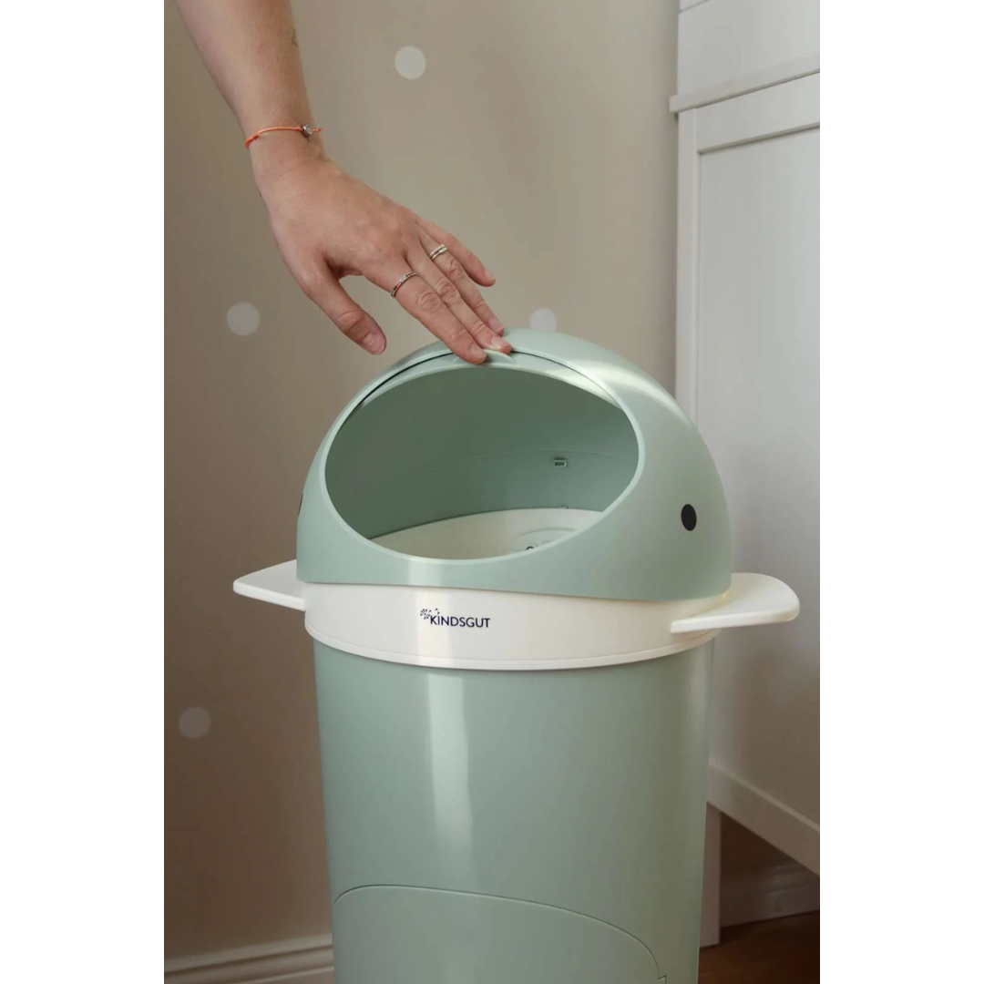 Tri driven株式会社が販売するくじらのおむつポット（ライトブルー）