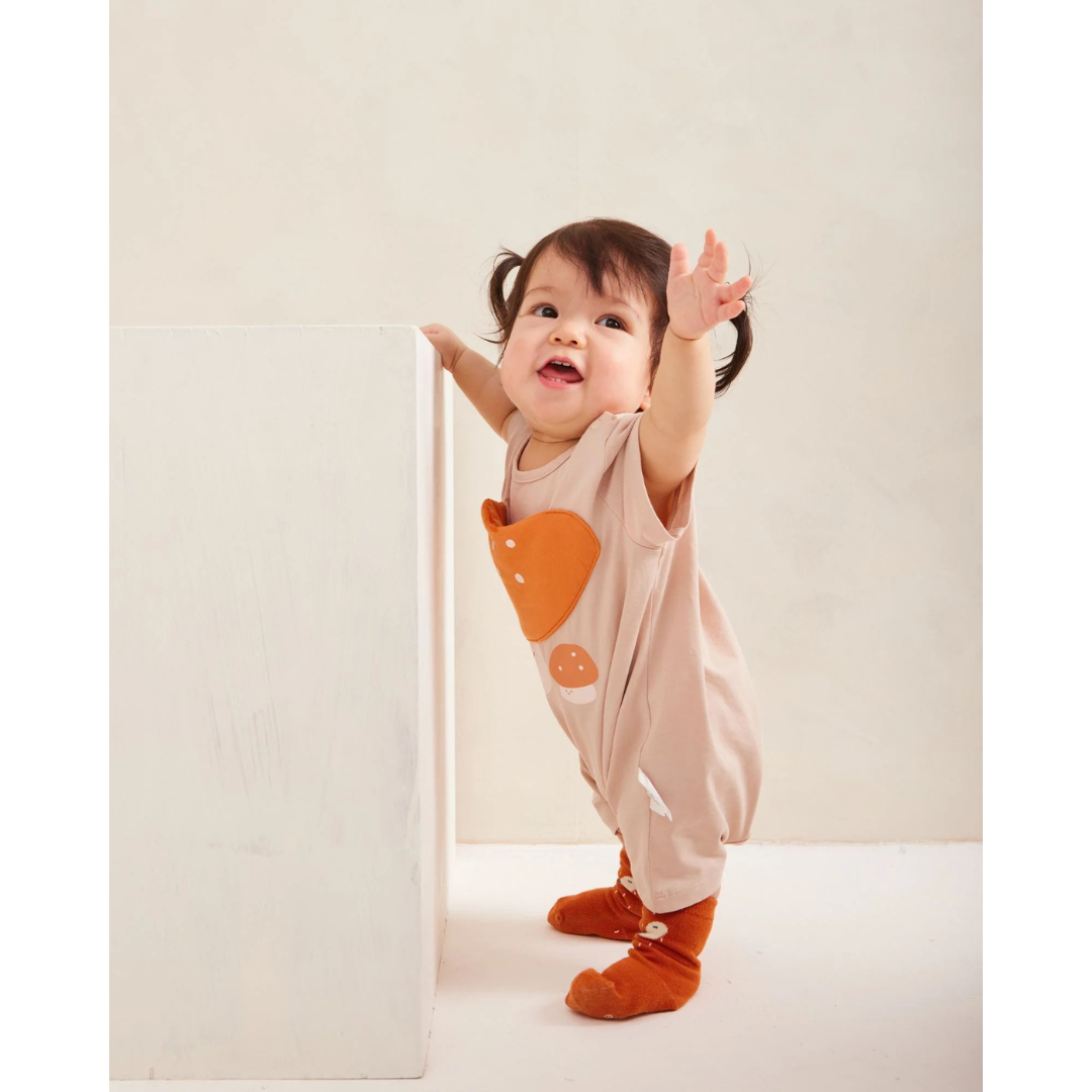 MAYNAMI株式会社が販売するmimimonoマシュルームベビーロンパース