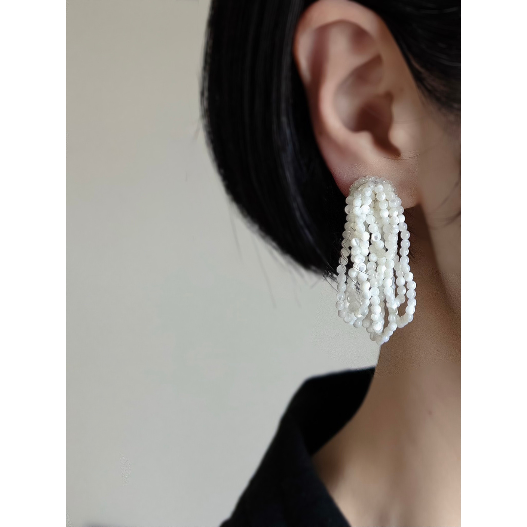 petite anneが販売するシャラシャラピアス〜マザーオブパール　全2種