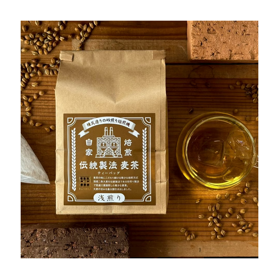 株式会社伊佐食品（いさし園）が販売する伝統自家焙煎麦茶（浅煎り中）